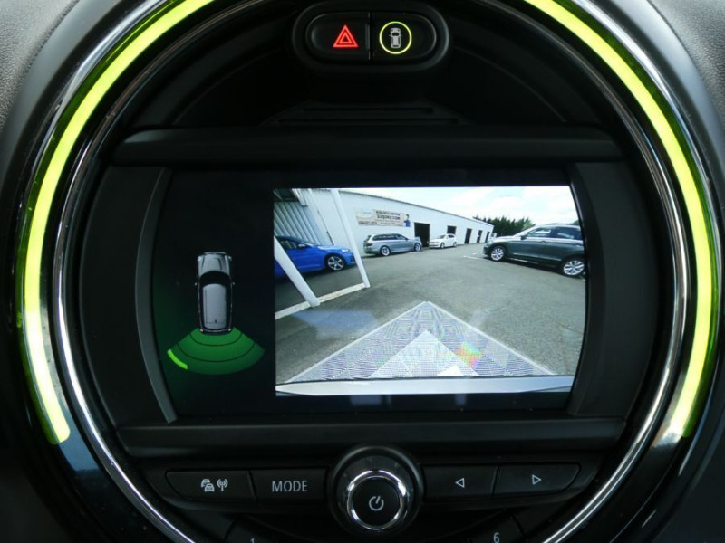 Photo 22 de l'offre de MINI COUNTRYMAN ONE D 115 BVA GPS Camera Semi Cuir à 25900€ chez Mérignac auto