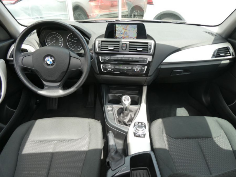 Photo 6 de l'offre de BMW SERIE 1 (F20) 118D BV6 150 TOIT Ouvrant GPS JA19p à 21490€ chez Mérignac auto