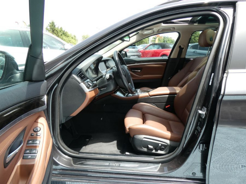 Photo 5 de l'offre de BMW SERIE 5 TOURING 520DA 190 BVA8 LUXE TOE Attel. à 28500€ chez Mérignac auto