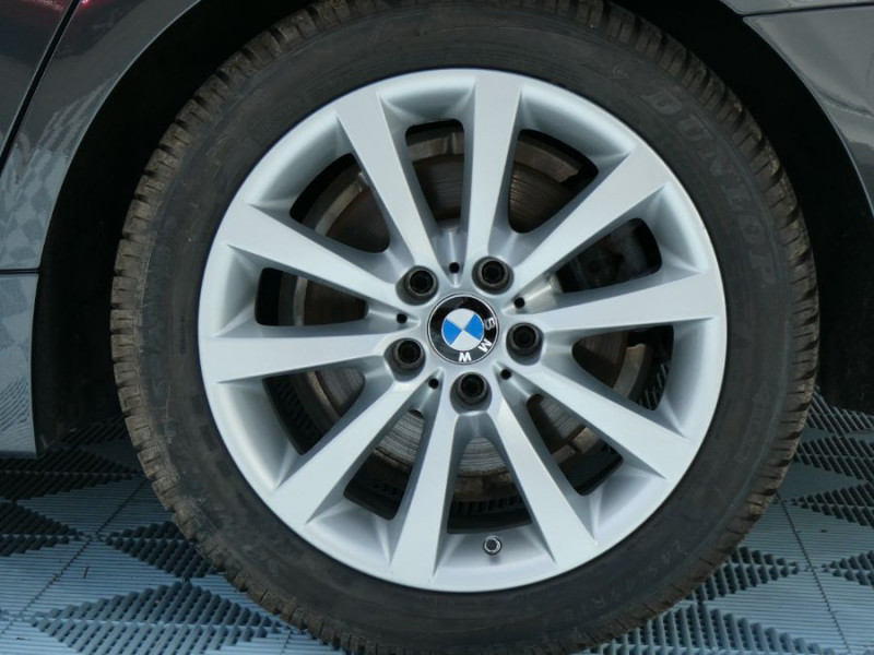 Photo 42 de l'offre de BMW SERIE 5 TOURING 520DA 190 BVA8 LUXE TOE Attel. à 28500€ chez Mérignac auto