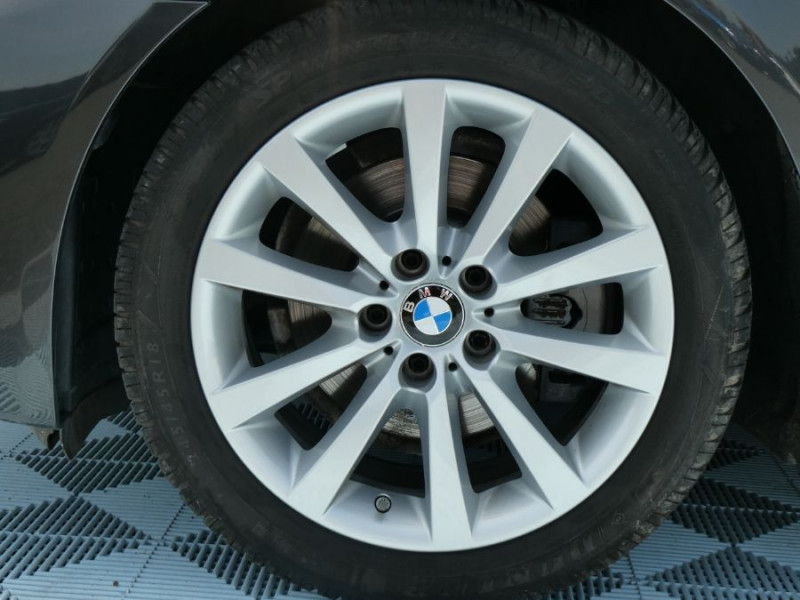 Photo 41 de l'offre de BMW SERIE 5 TOURING 520DA 190 BVA8 LUXE TOE Attel. à 28500€ chez Mérignac auto