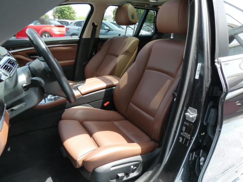 Photo 19 de l'offre de BMW SERIE 5 TOURING 520DA 190 BVA8 LUXE TOE Attel. à 28500€ chez Mérignac auto