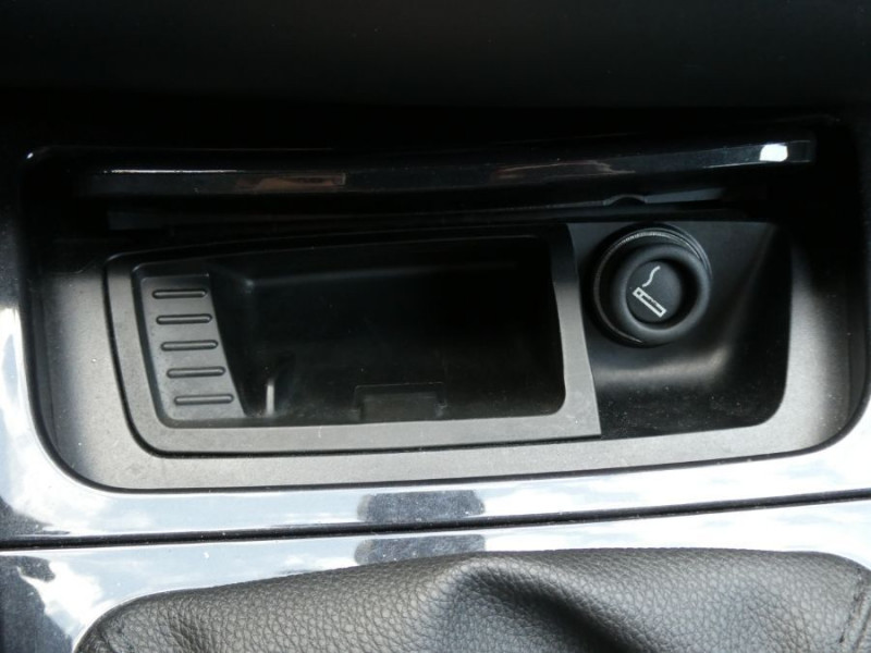 Photo 36 de l'offre de BMW SERIE 1 118D 143 BVM6 EDITION EXECUTIVE GPS Bluetooth Attel. à 10900€ chez Mérignac auto
