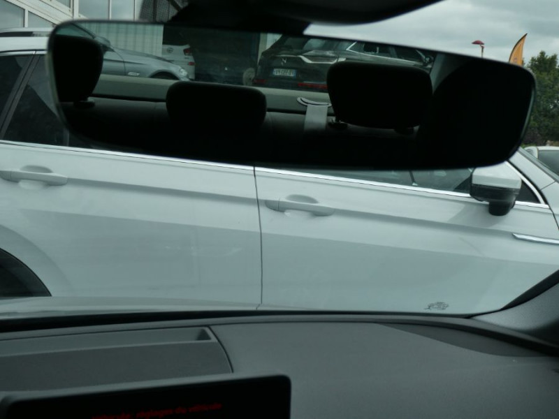 Photo 40 de l'offre de AUDI A4 V 1.4 TFSI 150 BVA PACK GPS à 29990€ chez Mérignac auto