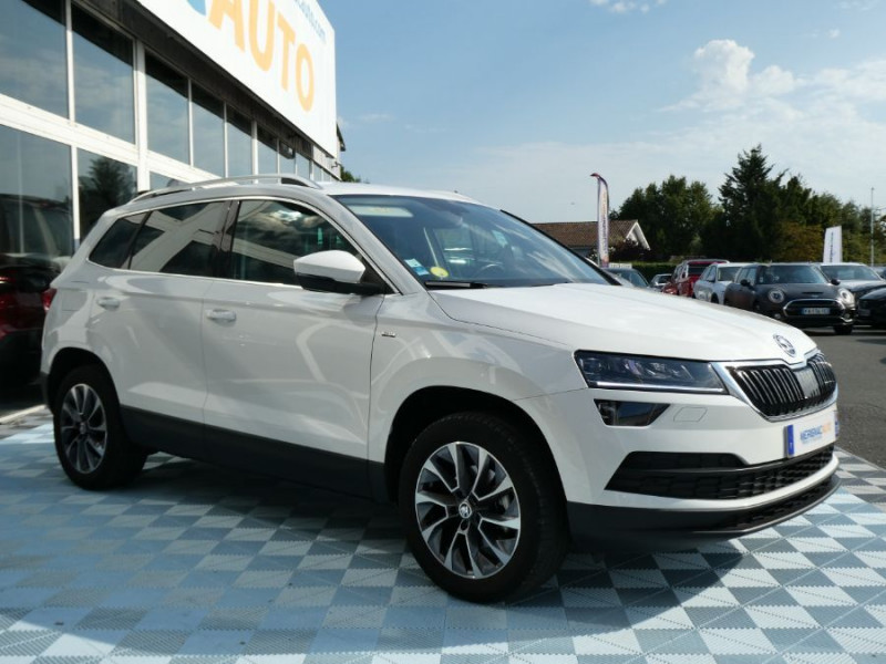 Photo 2 de l'offre de SKODA KAROQ 1.6 TDI 115 DSG DRIVE Cockpit Camera 1ère Main à 26950€ chez Mérignac auto