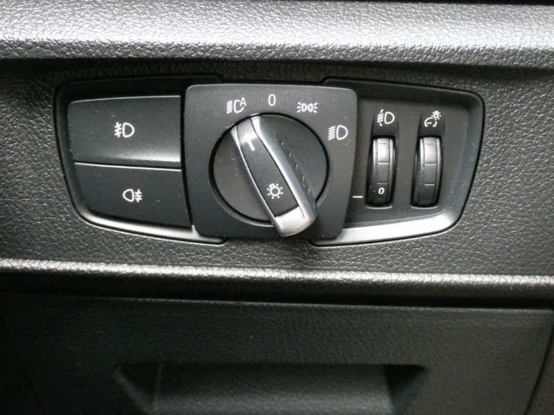 Photo 31 de l'offre de BMW SERIE 1 (F20) 118i 136 BVM6 SPORT TOIT Ouvrant Bluetooth à 18950€ chez Mérignac auto