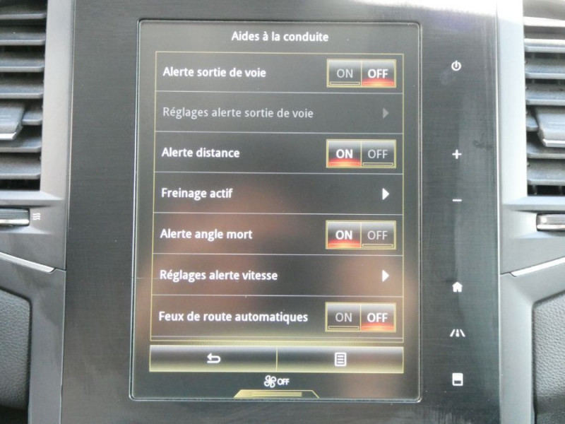 Photo 34 de l'offre de RENAULT MEGANE ESTATE IV 1.5 DCi 110 EDC6 GT LINE JA18 Camera à 17990€ chez Mérignac auto