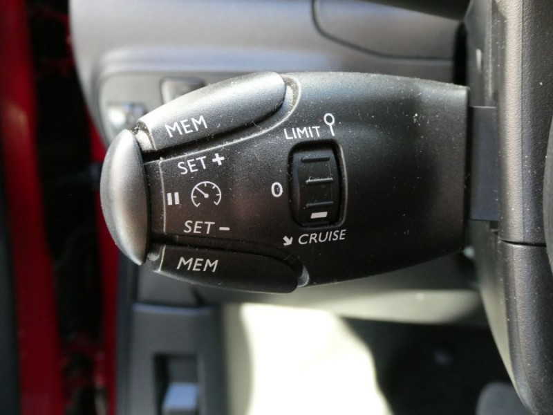 Photo 27 de l'offre de CITROEN C3 1.2 PureTech 110 EAT6 SHINE GPS Camera CarPlay 1ère Main à 14650€ chez Mérignac auto