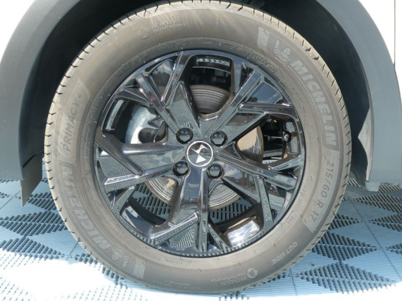 Photo 38 de l'offre de DS DS3 CROSSBACK 1.2 PureTech 130 EAT8 PERFORMANCE LINE à 26950€ chez Mérignac auto