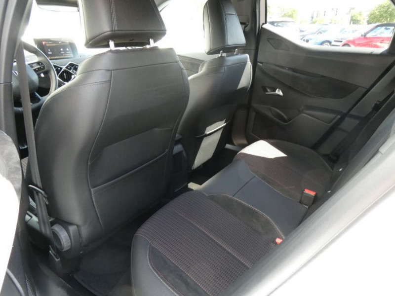 Photo 16 de l'offre de DS DS3 CROSSBACK 1.2 PureTech 130 EAT8 PERFORMANCE LINE à 26950€ chez Mérignac auto