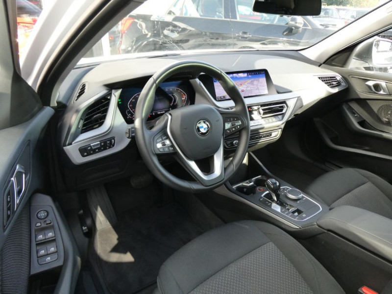 Photo 17 de l'offre de BMW SERIE 1 (F40) 116iA 109 BVA7 AVANTAGE GPS TOIT Ouvrant CarPlay à 28950€ chez Mérignac auto