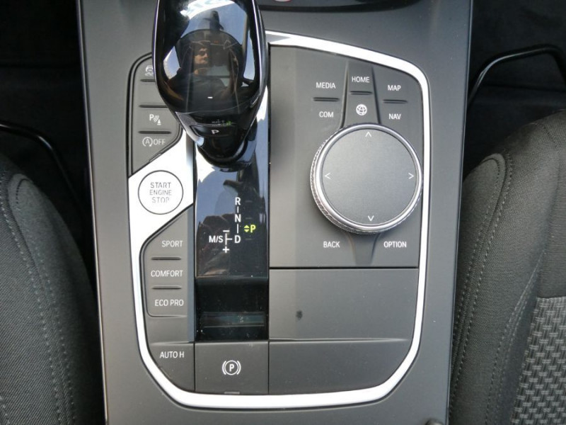 Photo 35 de l'offre de BMW SERIE 1 (F40) 116iA 109 BVA7 AVANTAGE GPS TOIT Ouvrant CarPlay à 28950€ chez Mérignac auto