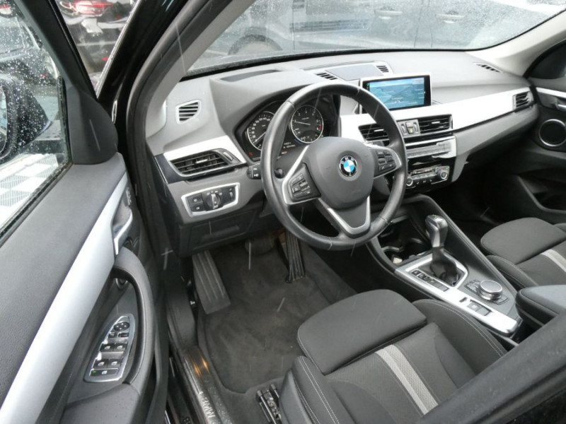 Photo 17 de l'offre de BMW X1 (F48) SDRIVE 18DA 150 BVA8 LOUNGE GPS Hayon EL. Camera SEM Options... à 25490€ chez Mérignac auto