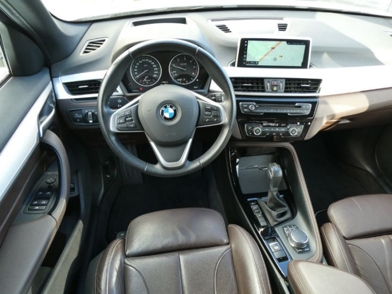 Photo 4 de l'offre de BMW X1 (F48) SDRIVE 18DA 150 BVA8 X LINE CUIR TOIT Ouvrant JA19 Hayon EL. à 29490€ chez Mérignac auto