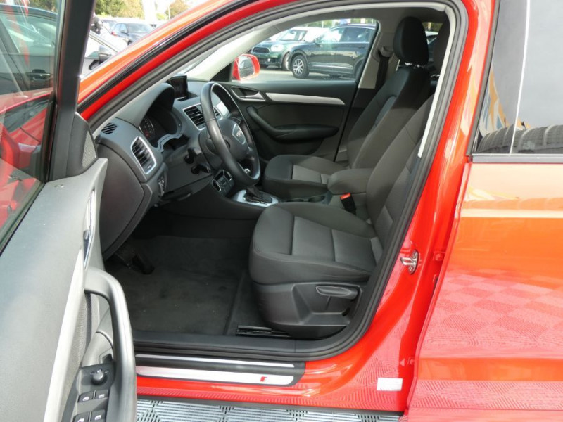 Photo 15 de l'offre de AUDI Q3 II 1.4 TFSI 150 S tronic Pk S LINE Ext. GPS Xénon Hayon EL. à 29490€ chez Mérignac auto