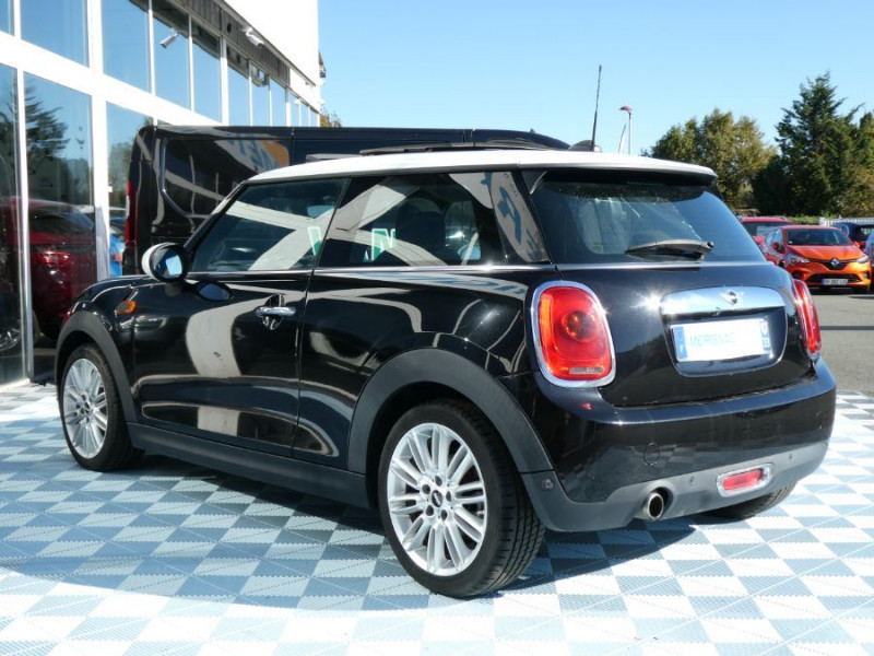 Photo 10 de l'offre de MINI MINI III 1.5D 116 BV6 (F56) COOPER D 3P TOE GPS Cam. HUD à 15450€ chez Mérignac auto