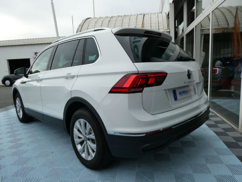 Photo 10 de l'offre de VOLKSWAGEN TIGUAN II (2) 1.5 TSI 130 BVM6 ADVANCE CarPlay ACC Radars à 30990€ chez Mérignac auto