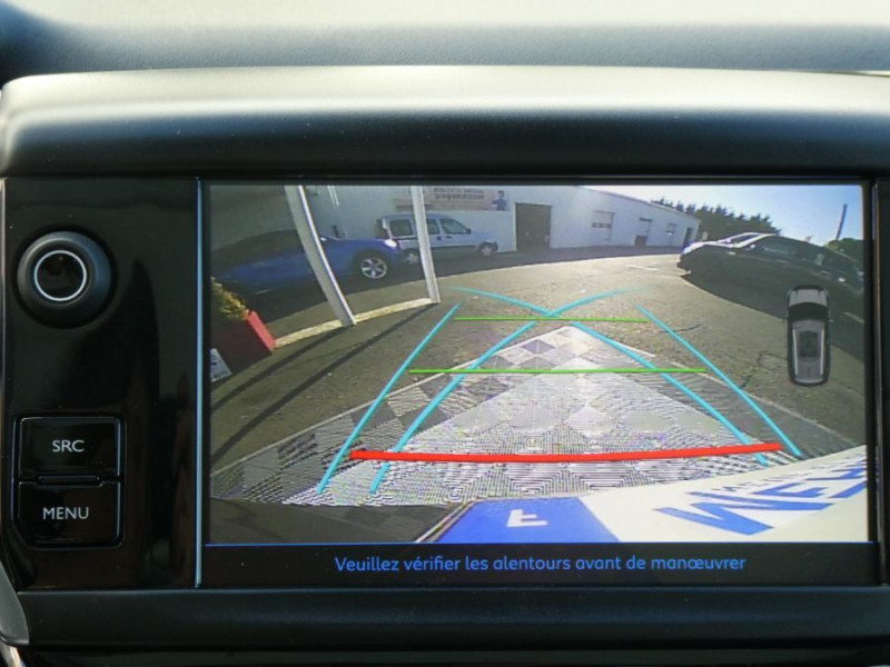 Photo 29 de l'offre de PEUGEOT 2008 II 1.5 BlueHDi 120 EAT6 GT LINE GPS TOIT Pano à 20950€ chez Mérignac auto