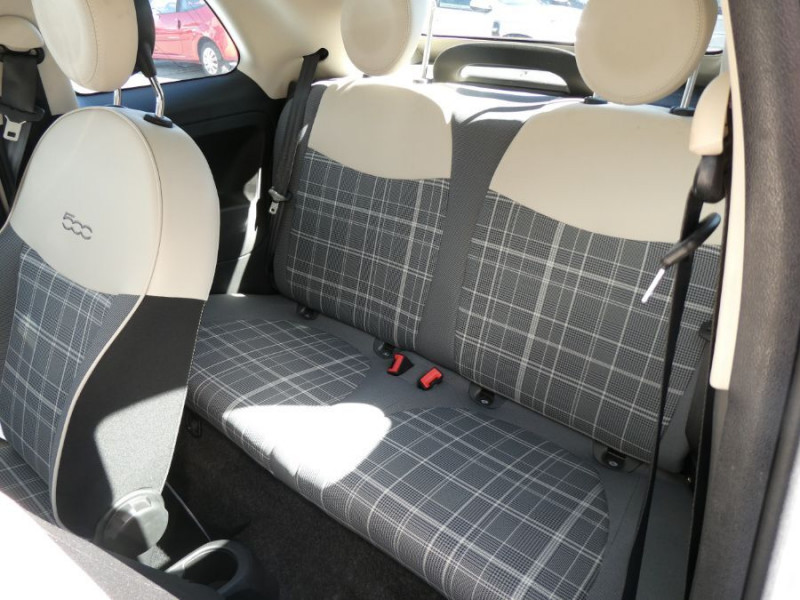 Photo 17 de l'offre de FIAT 500 C 1.2 69 LOUNGE Options 1ère Main à 13250€ chez Mérignac auto