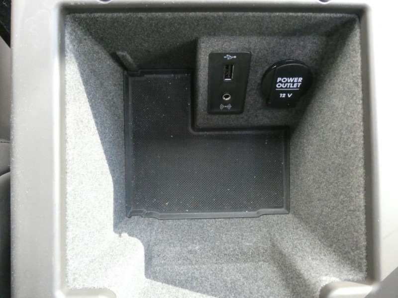 Photo 43 de l'offre de PORSCHE MACAN 3.0 V6 S 258 Diesel PDK TOE 360° CUIR Sport Key Less 1ère Main à 53500€ chez Mérignac auto