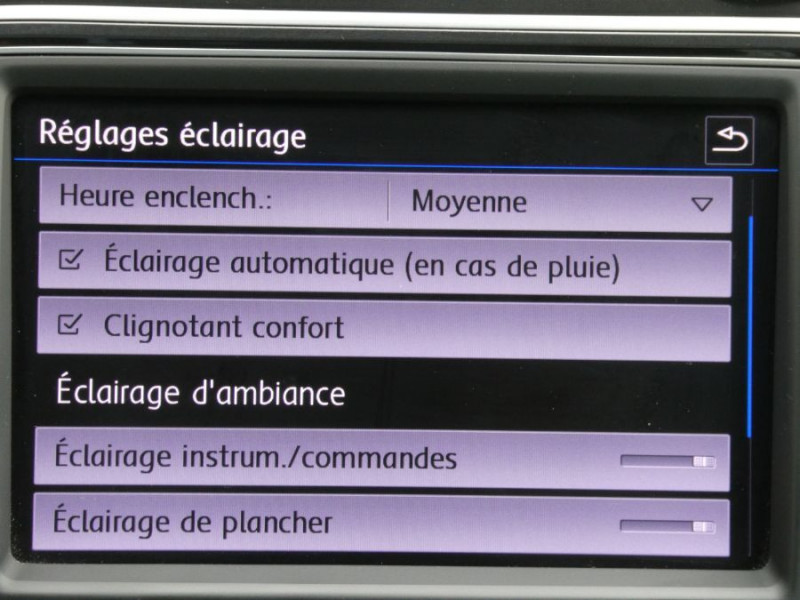 Photo 28 de l'offre de VOLKSWAGEN TIGUAN II 2.0 TDI 150 DSG7 BUSINESS GPS App Connect à 24750€ chez Mérignac auto