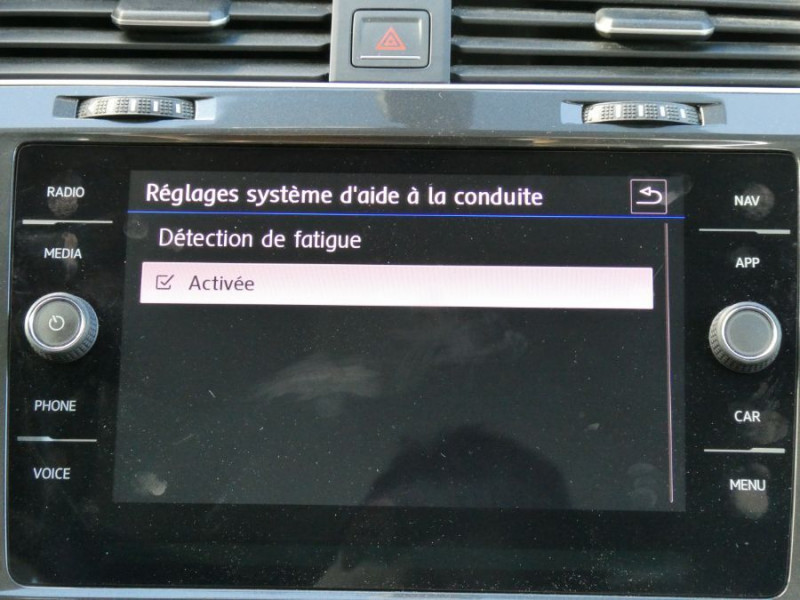 Photo 26 de l'offre de VOLKSWAGEN GOLF 1.4 TSI 125 BVM6 CONFORTLINE GPS SC Radars 5P à 16490€ chez Mérignac auto