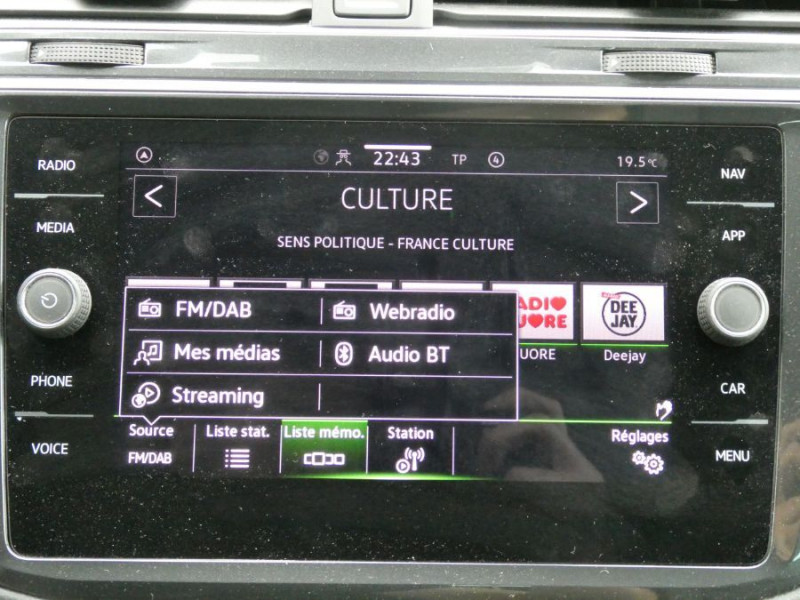 Photo 22 de l'offre de VOLKSWAGEN TIGUAN II (2) 1.5 TSI 130 BVM6 ADVANCE CarPlay ACC Radars à 30990€ chez Mérignac auto