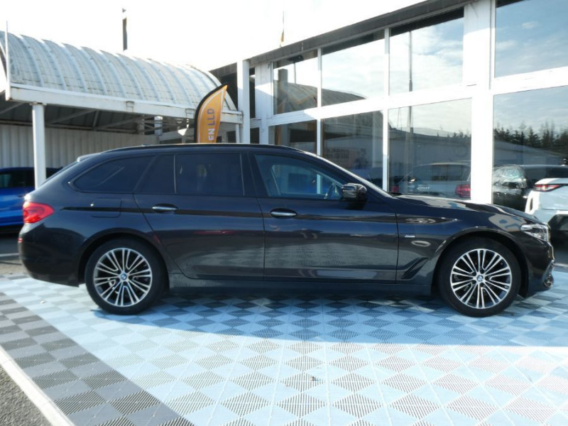 Photo 10 de l'offre de BMW SERIE 5 TOURING (G31) 520DA XDRIVE 190 BVA SPORT LINE CUIR SEM CarPlay à 31490€ chez Mérignac auto