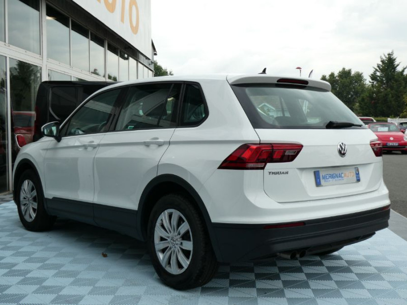 Photo 2 de l'offre de VOLKSWAGEN TIGUAN II 1.4 TSI 150 DSG6 TRENDLINE GPS Privacy Glass à 28450€ chez Mérignac auto
