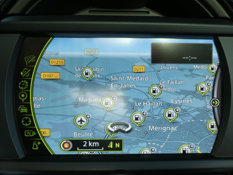 Photo 20 de l'offre de MINI MINI III 1.5D 116 BVA (F56) COOPER D 3P Mi Cuir TOE GPS HUD à 19450€ chez Mérignac auto
