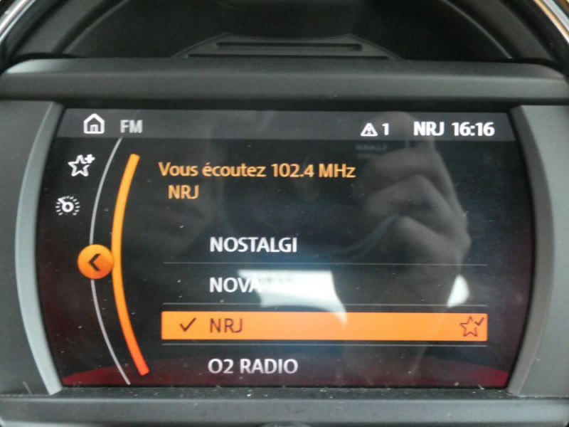 Photo 24 de l'offre de MINI COUNTRYMAN (F60) 1.5i 136 BVA COOPER GPS Radars Attel. à 26450€ chez Mérignac auto