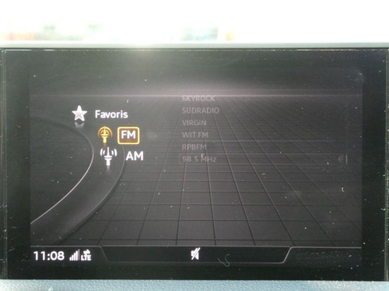 Photo 24 de l'offre de AUDI Q2 30 TFSI 116 BVM6 SPORT GPS JA17 LED SC Radars à 24650€ chez Mérignac auto
