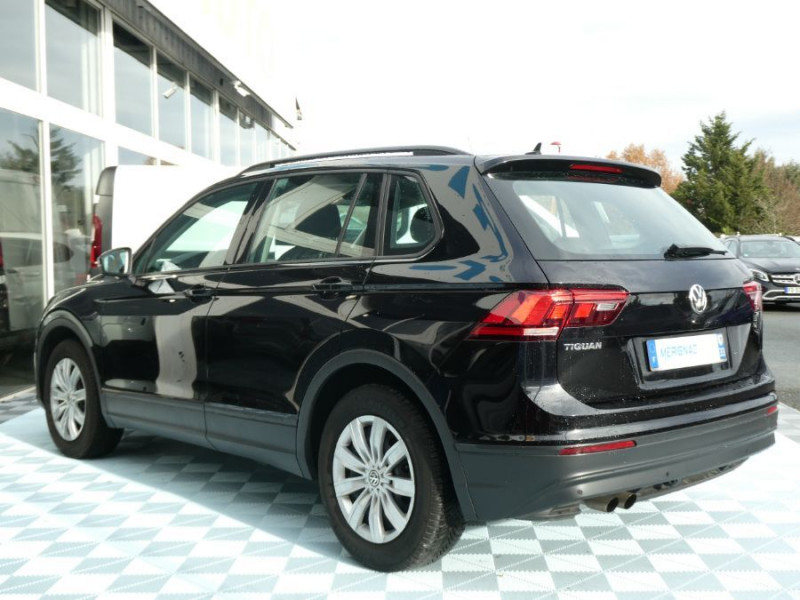 Photo 3 de l'offre de VOLKSWAGEN TIGUAN II 1.4 TSI 125 BVM6 TRENDLINE AppleCP Radars Attel. à 23450€ chez Mérignac auto