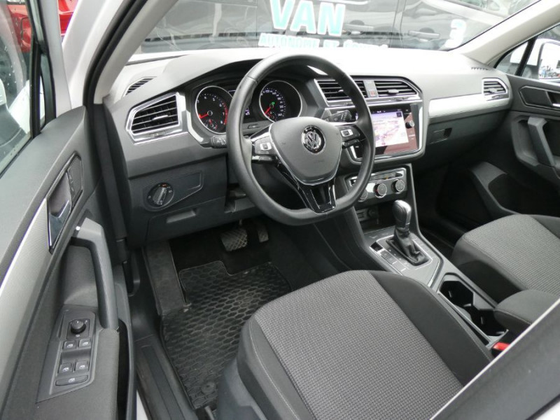 Photo 5 de l'offre de VOLKSWAGEN TIGUAN II 1.4 TSI 150 DSG6 TRENDLINE GPS Privacy Glass à 28450€ chez Mérignac auto