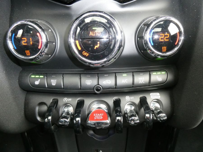 Photo 26 de l'offre de MINI MINI III 1.5i 136 BVA (F56) COOPER 3P TOE LED GPS JA17 1ère Main à 24450€ chez Mérignac auto