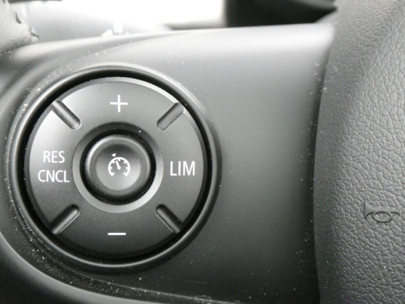 Photo 27 de l'offre de MINI MINI III 1.5i 136 BVA (F56) COOPER 3P TOE LED GPS JA17 1ère Main à 24450€ chez Mérignac auto