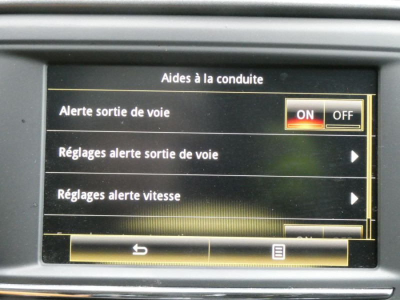Photo 32 de l'offre de RENAULT KADJAR 1.5 DCI 110 EDC BUSINESS GPS Radars Attel. à 20480€ chez Mérignac auto