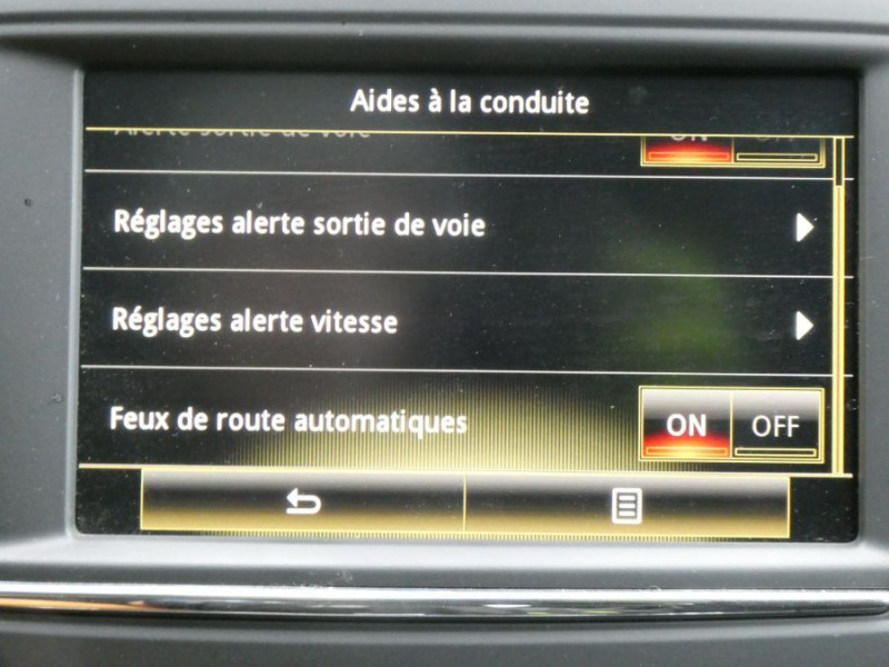 Photo 33 de l'offre de RENAULT KADJAR 1.5 DCI 110 EDC BUSINESS GPS Radars Attel. à 20480€ chez Mérignac auto