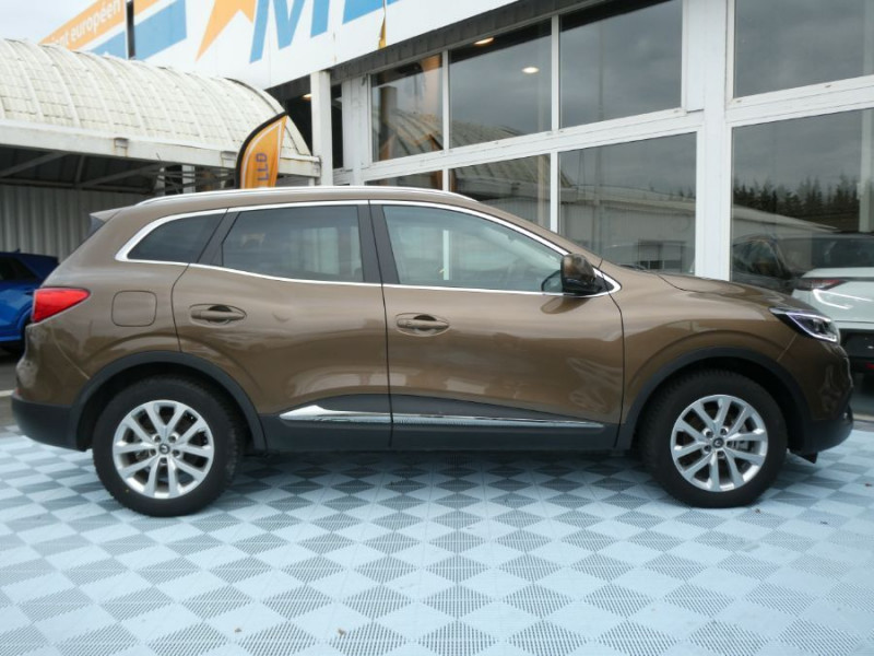 Photo 10 de l'offre de RENAULT KADJAR 1.5 DCI 110 EDC BUSINESS GPS Radars Attel. à 20480€ chez Mérignac auto