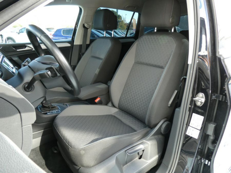 Photo 5 de l'offre de VOLKSWAGEN TIGUAN II 1.4 TSI 150 DSG6 COMFORTLINE Radars Attel. à 23980€ chez Mérignac auto