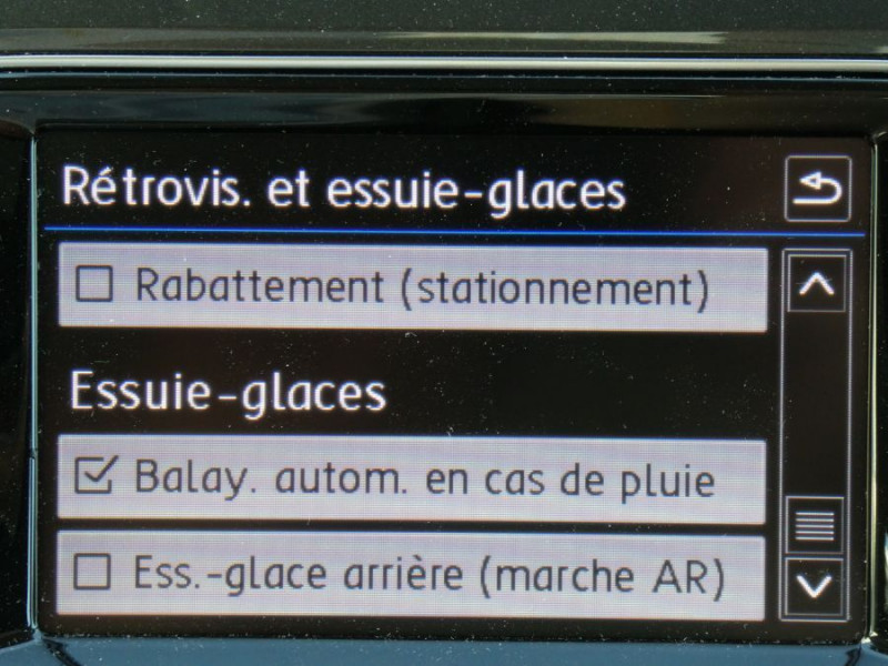 Photo 27 de l'offre de VOLKSWAGEN TIGUAN II 1.4 TSI 150 DSG6 COMFORTLINE Régul ACC Radars 1ère Main à 25480€ chez Mérignac auto