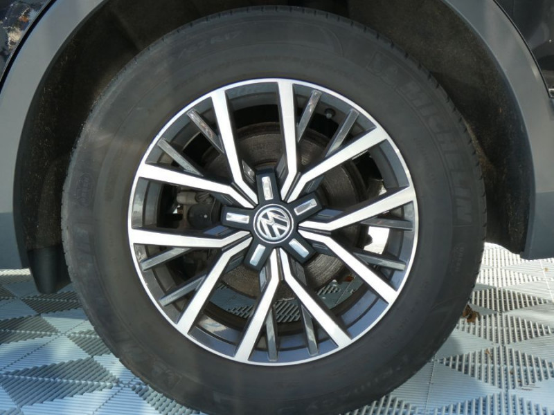 Photo 37 de l'offre de VOLKSWAGEN TIGUAN II 1.4 TSI 150 DSG6 COMFORTLINE Radars Attel. à 23980€ chez Mérignac auto