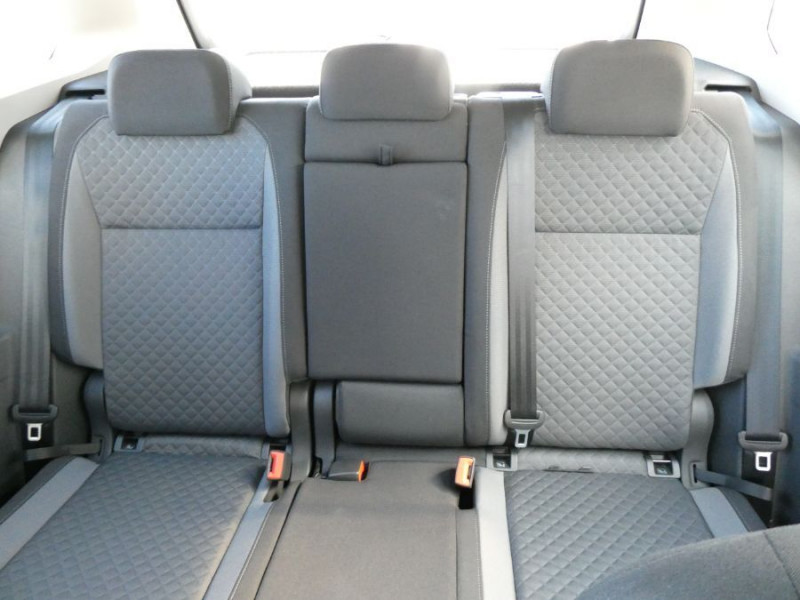 Photo 16 de l'offre de VOLKSWAGEN TIGUAN II 1.4 TSI 150 DSG6 COMFORTLINE Régul ACC Radars 1ère Main à 25480€ chez Mérignac auto