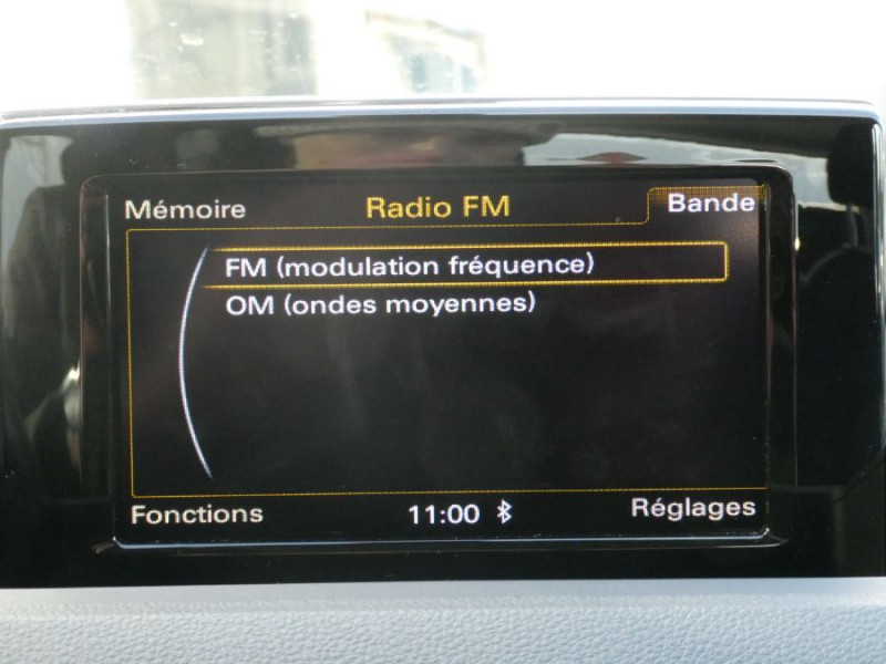 Photo 21 de l'offre de AUDI Q3 II 1.4 TFSI 150 BVM6 GPS SC Xénon Key Less à 25950€ chez Mérignac auto
