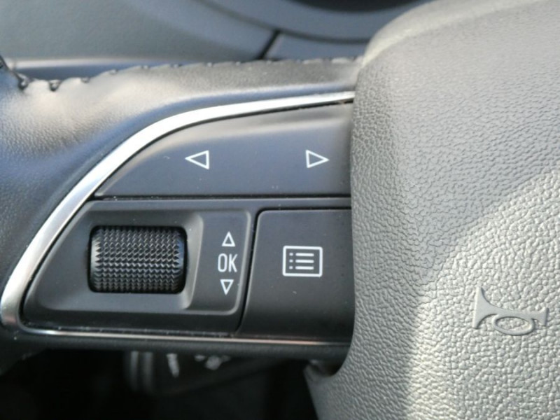Photo 26 de l'offre de AUDI Q3 II 1.4 TFSI 150 BVM6 GPS SC Xénon Key Less à 25950€ chez Mérignac auto
