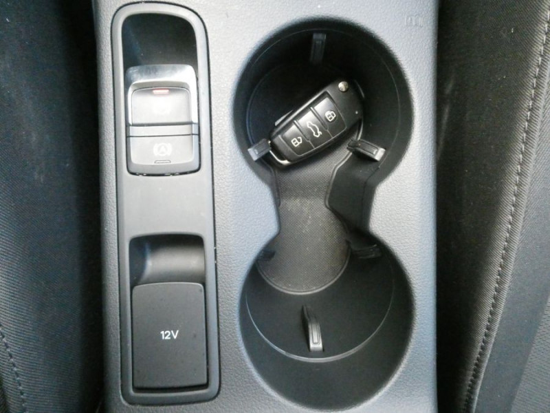 Photo 31 de l'offre de AUDI Q3 II 1.4 TFSI 150 BVM6 GPS SC Xénon Key Less à 25950€ chez Mérignac auto