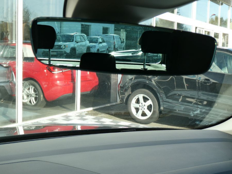 Photo 38 de l'offre de VOLKSWAGEN TIGUAN II 1.4 TSI 150 BVM6 SOUND GPS Cockpit ACC Radars à 23250€ chez Mérignac auto