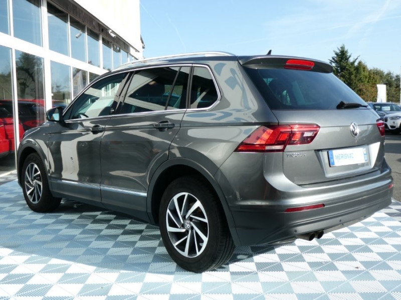 Photo 3 de l'offre de VOLKSWAGEN TIGUAN II 1.4 TSI 150 BVM6 SOUND GPS Cockpit ACC Radars à 23250€ chez Mérignac auto