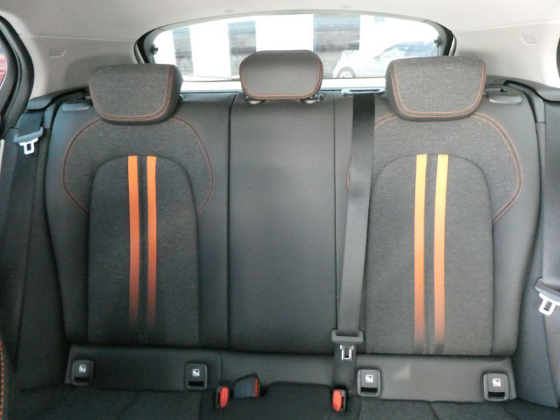 Photo 19 de l'offre de BMW SERIE 1 (F40) 118DA 150 BVA8 SPORT LINE Camera GPS à 29970€ chez Mérignac auto