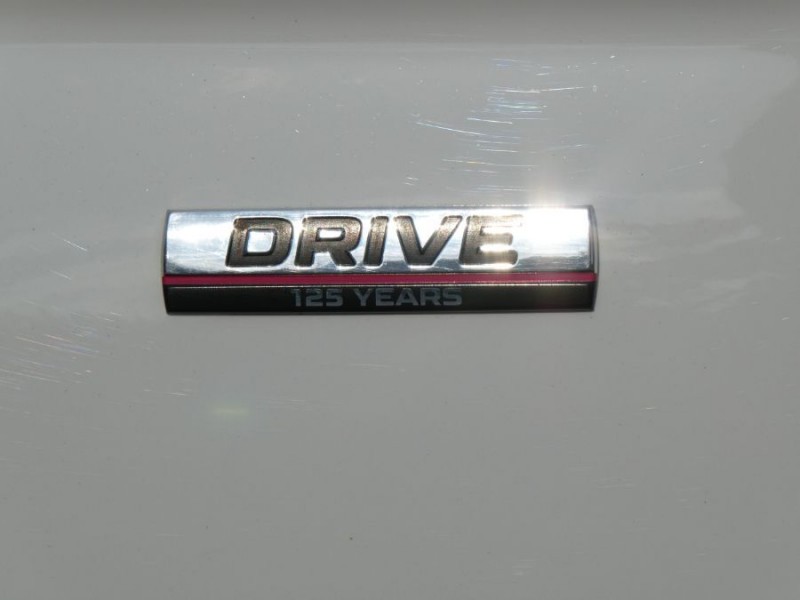 Photo 46 de l'offre de SKODA KAROQ 1.6 TDI 115 DSG DRIVE Cockpit Camera 1ère Main à 26950€ chez Mérignac auto